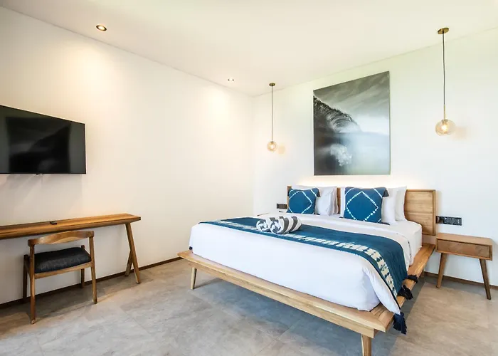 New 5Br Villa Beach At 200M Canggu