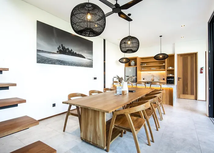 New 5Br Villa Beach At 200M Canggu *