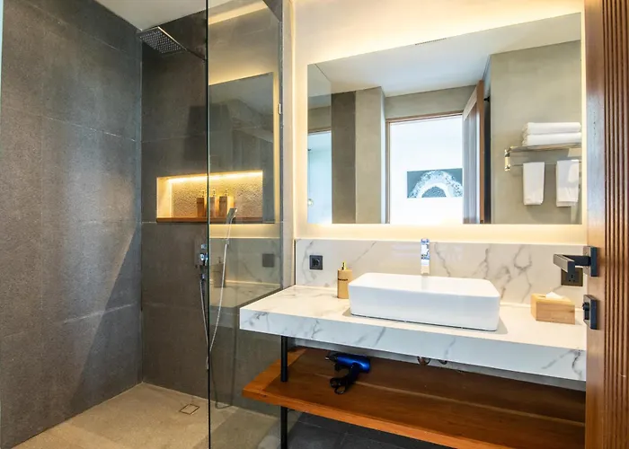 New 5Br Villa Beach At 200M Canggu 别墅 坎古